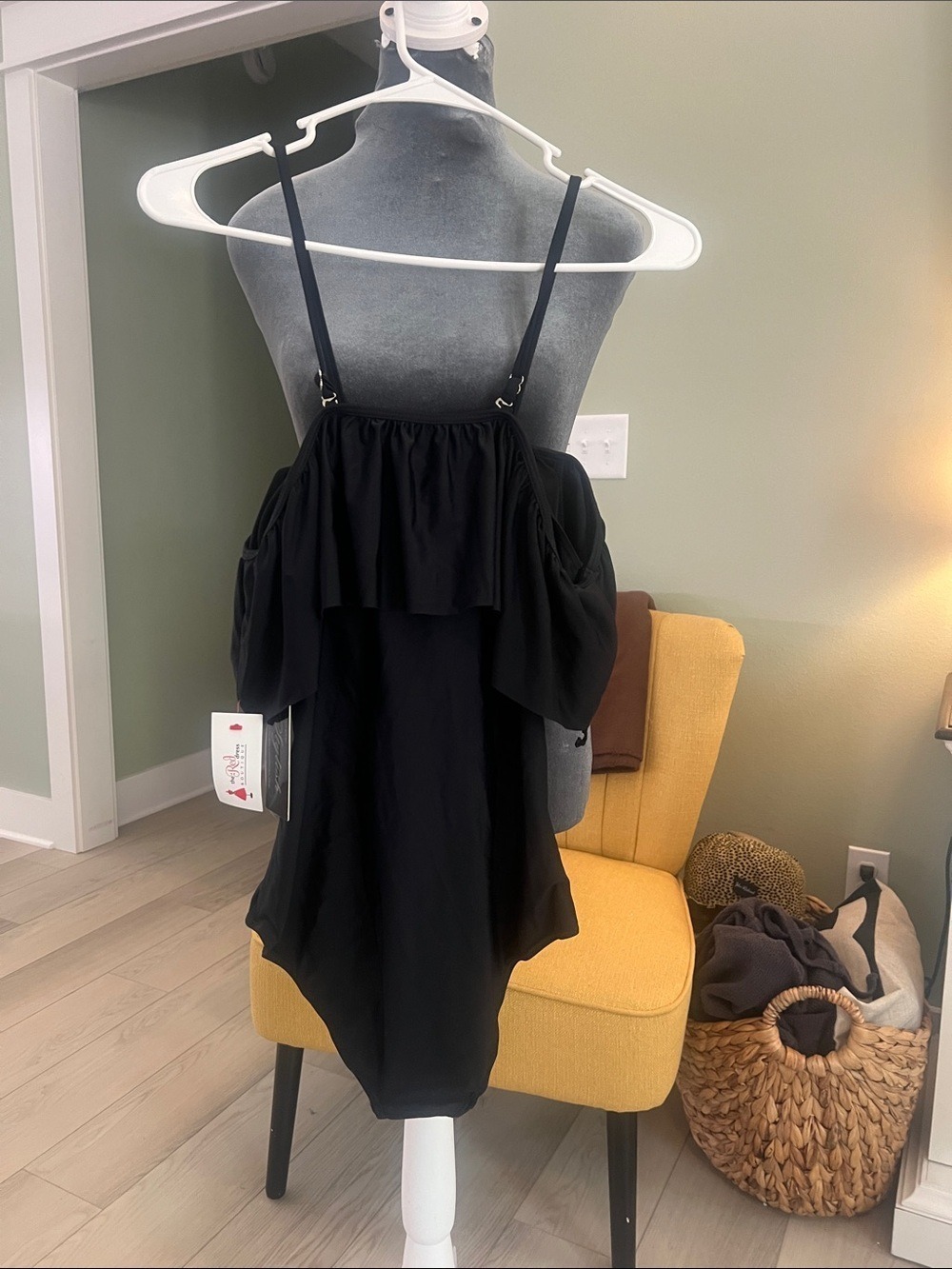 Black Ruffle One-Shoulder Swim One-Piece - Picture 2 of 9